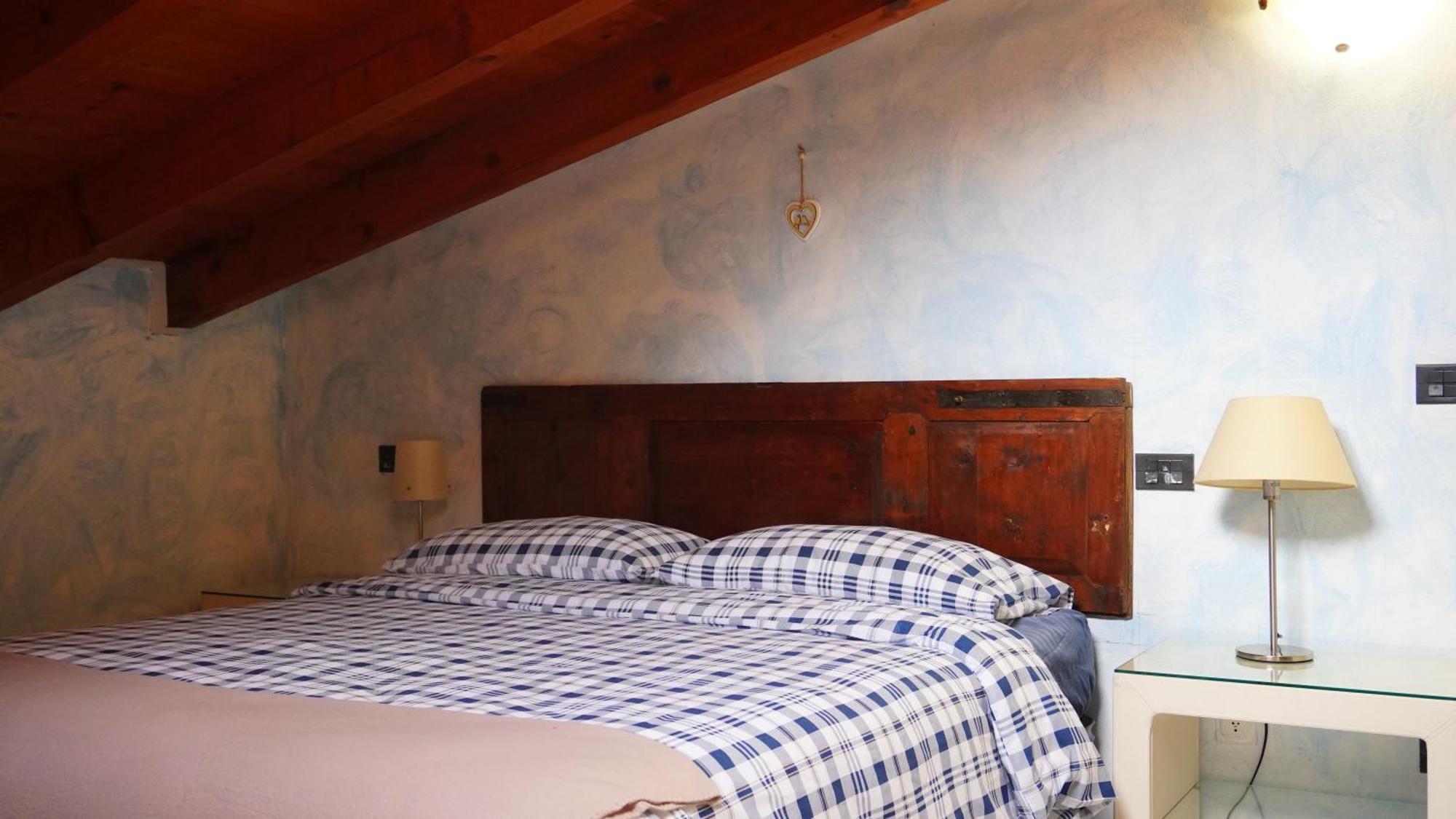 Appartamenti Villa Lina デセンツァーノ・デル・ガルダ エクステリア 写真