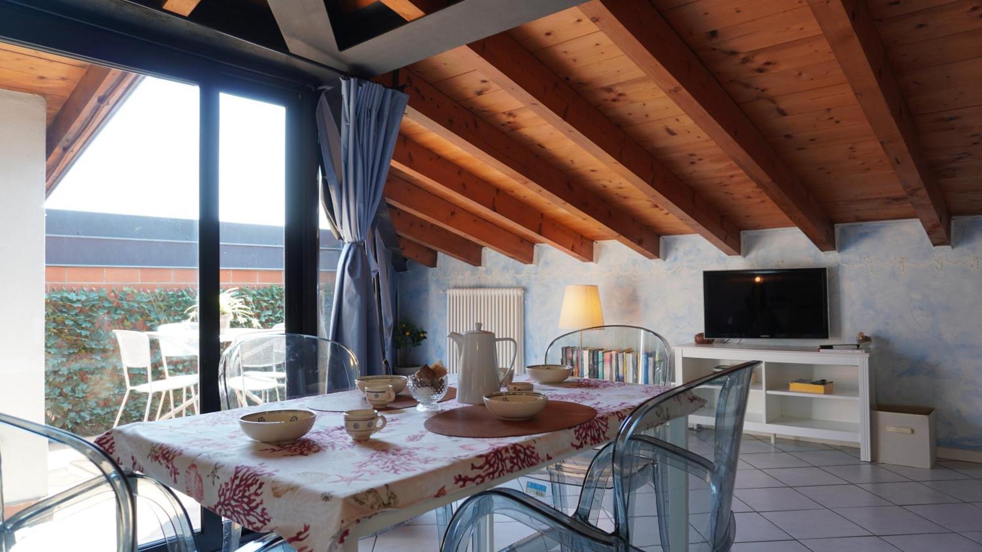 Appartamenti Villa Lina デセンツァーノ・デル・ガルダ エクステリア 写真
